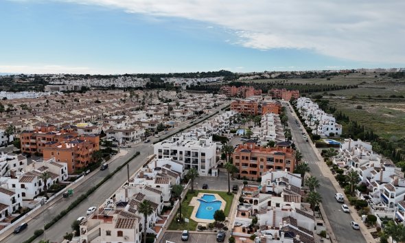 Resale - Apartment - Orihuela Costa - Villamartin