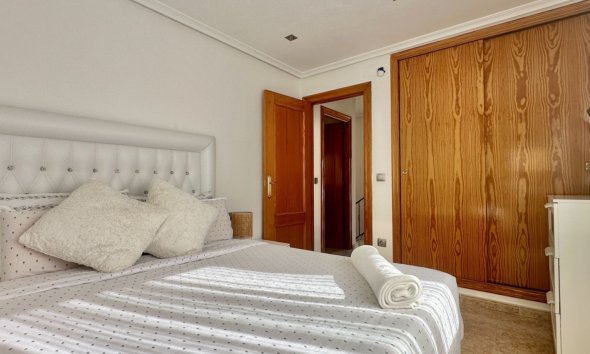 Resale - Terraced house / Townhouse - Orihuela Costa - La Florida