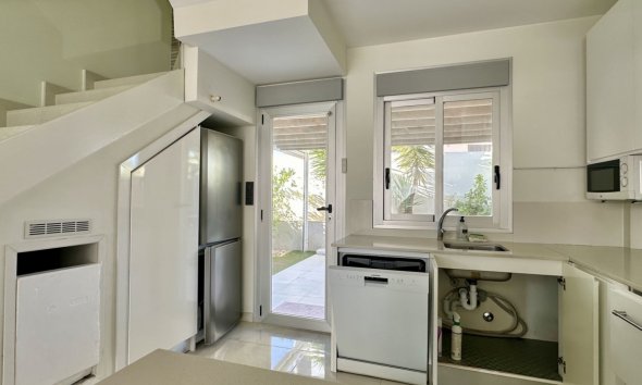 Resale - Villa - Orihuela Costa - Lomas de Cabo Roig