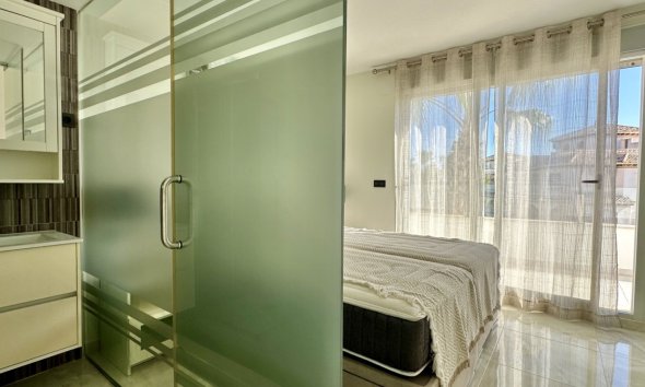 Resale - Villa - Orihuela Costa - Lomas de Cabo Roig