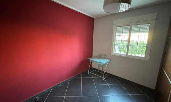 Resale - Villa - Torrevieja - San luis