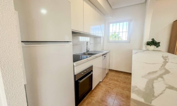 Resale - Apartment - Torrevieja - Punta Prima