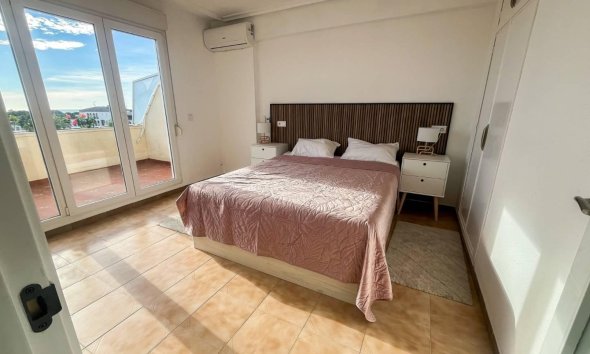 Resale - Apartment - Torrevieja - Punta Prima