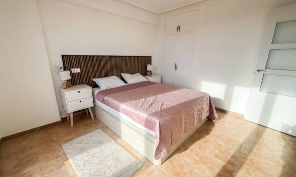 Resale - Apartment - Torrevieja - Punta Prima