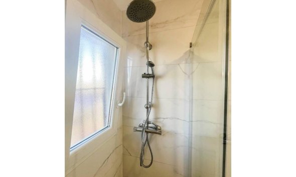 Resale - Apartment - Torrevieja - Punta Prima