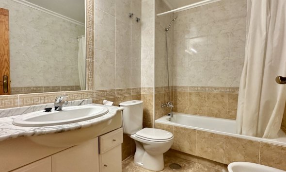 Resale - Apartment - Orihuela Costa - Cabo Roig