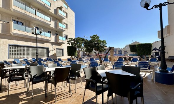 Resale - Apartment - Orihuela Costa - Cabo Roig