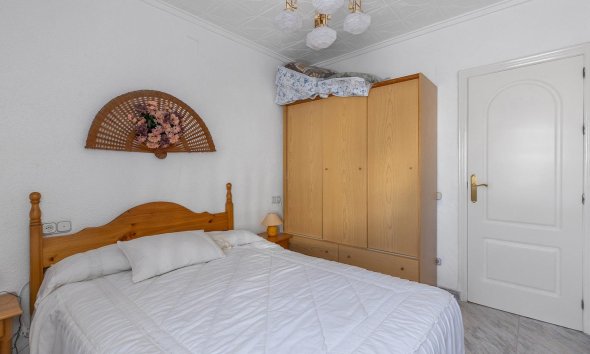 Resale - Bungalow - Torrevieja - La Siesta - El Salado - Torreta