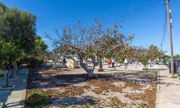 Resale - Bungalow - Torrevieja - La Siesta - El Salado - Torreta