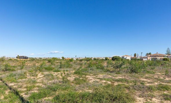 Resale - Bungalow - Torrevieja - La Siesta - El Salado - Torreta