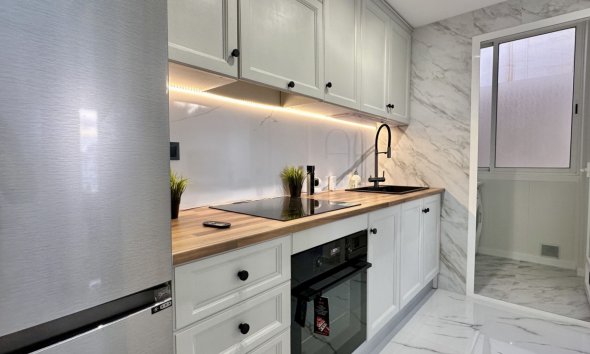 Resale - Apartment - Orihuela Costa - Playa Flamenca