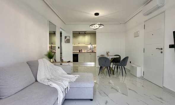 Resale - Apartment - Orihuela Costa - Playa Flamenca