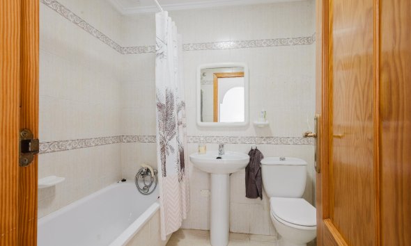 Resale - Bungalow - Torrevieja - Parque de Las Naciones