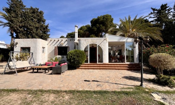 Resale - Villa - Orihuela Costa - Cabo Roig