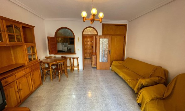 Resale - Apartment - Torrevieja - Estacion de autobuses