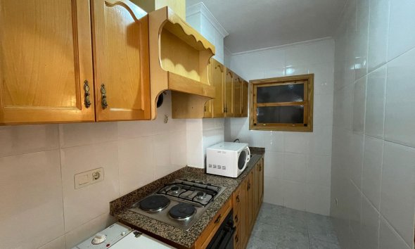 Resale - Apartment - Torrevieja - Estacion de autobuses
