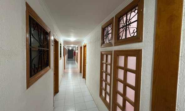 Resale - Apartment - Torrevieja - Estacion de autobuses