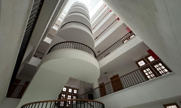 Resale - Apartment - Torrevieja - Estacion de autobuses