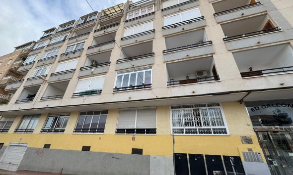 Resale - Apartment - Torrevieja - Estacion de autobuses