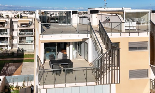 Resale - Apartment - Orihuela Costa - Villamartín