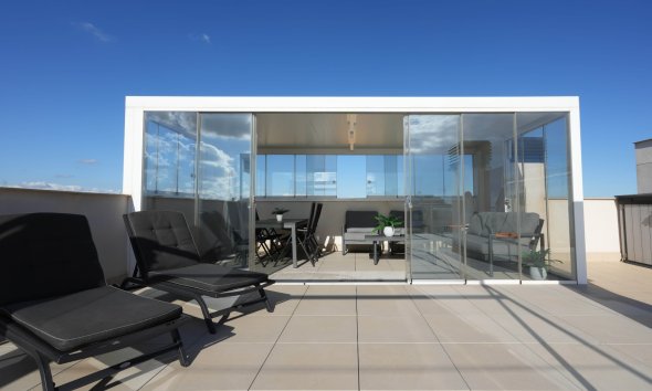 Resale - Apartment - Orihuela Costa - Villamartín