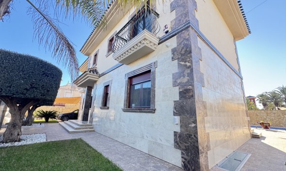 Resale - Villa - Orihuela Costa - Cabo Roig