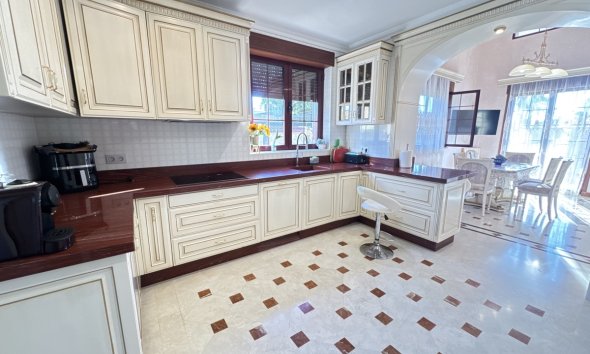 Resale - Villa - Orihuela Costa - Cabo Roig