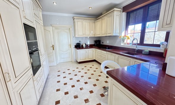 Resale - Villa - Orihuela Costa - Cabo Roig