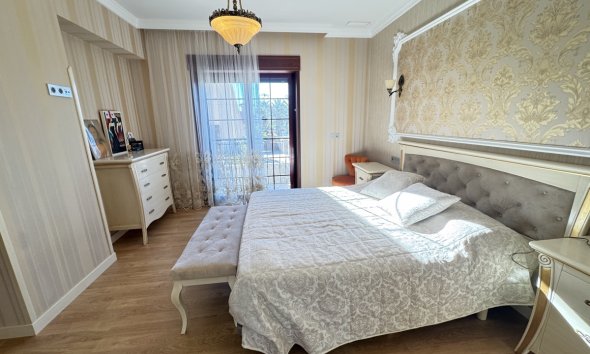 Resale - Villa - Orihuela Costa - Cabo Roig