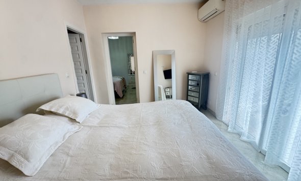 Resale - Villa - Orihuela Costa - Villamartin