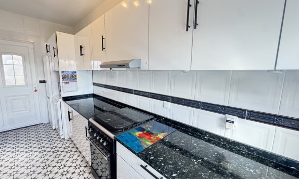 Resale - Villa - Orihuela Costa - Villamartin