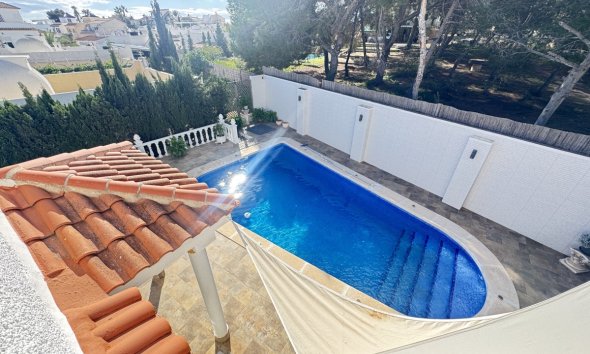 Resale - Villa - Orihuela Costa - Villamartin