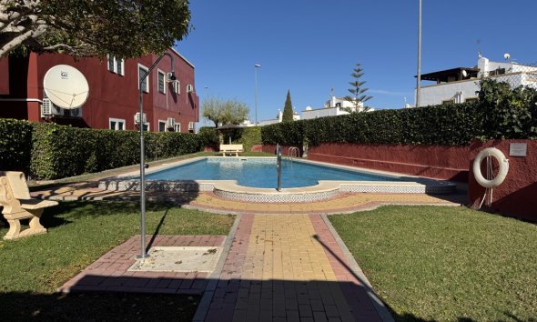 Resale - Apartment - Torrevieja - Los Altos