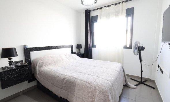 Resale - Bungalow - Orihuela Costa - La Zenia