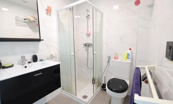 Resale - Bungalow - Orihuela Costa - La Zenia