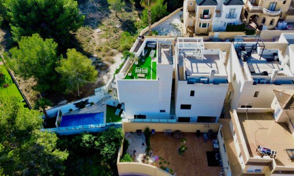 Resale - Villa - Orihuela Costa - Villamartín