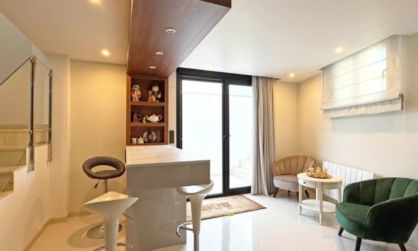 Resale - Villa - Orihuela Costa - Villamartín