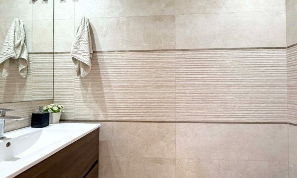 Resale - Villa - Orihuela Costa - Villamartín