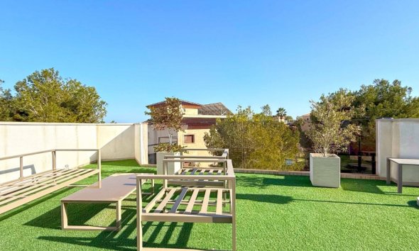 Resale - Villa - Orihuela Costa - Villamartín