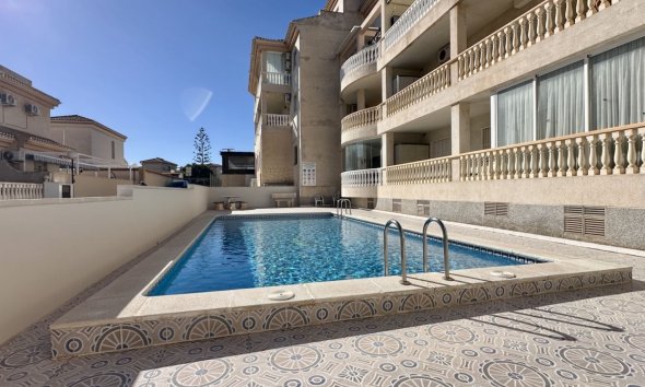 Resale - Apartment - Orihuela Costa - Playa Flamenca