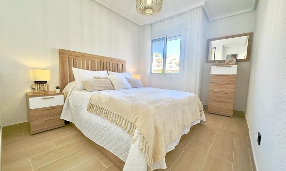 Resale - Apartment - Torrevieja - Cabo cervera