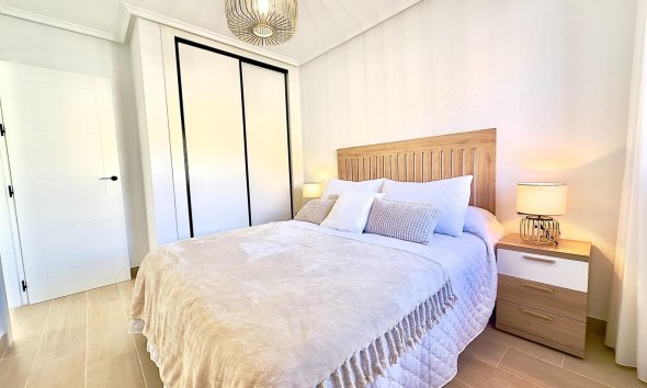 Resale - Apartment - Torrevieja - Cabo cervera