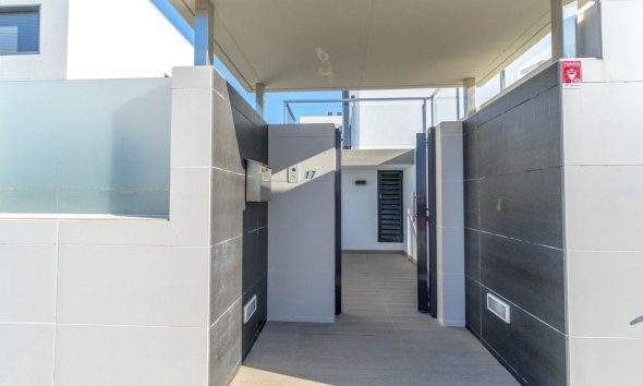 Resale - Villa - Orihuela Costa - Agua Marina