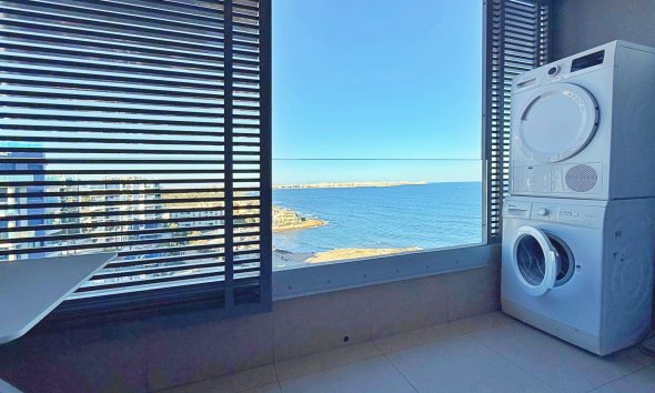 Resale - Apartment - Torrevieja - Punta Prima