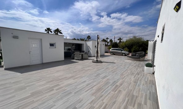 Resale - Estate / Farm / Plot - Elche Pedanías - La Marina