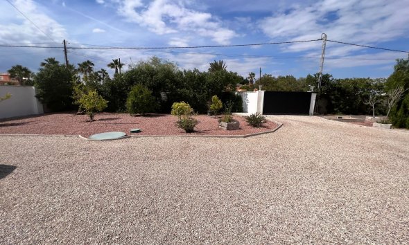 Resale - Estate / Farm / Plot - Elche Pedanías - La Marina