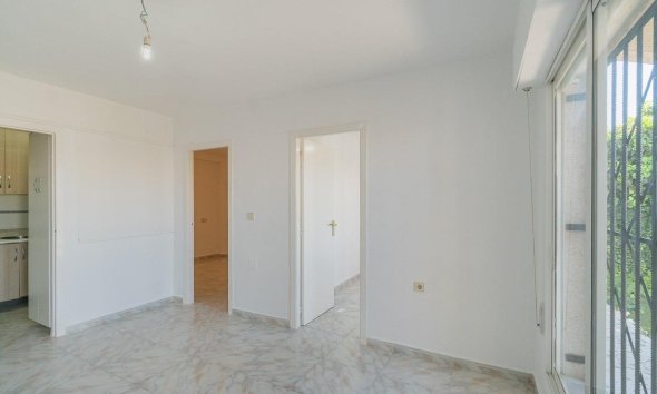 Resale - Terraced house / Townhouse - Torrevieja - Carrefour