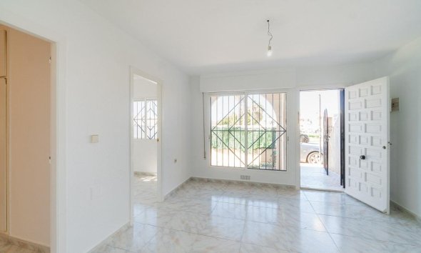 Resale - Terraced house / Townhouse - Torrevieja - Carrefour