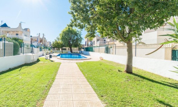 Resale - Terraced house / Townhouse - Torrevieja - Carrefour
