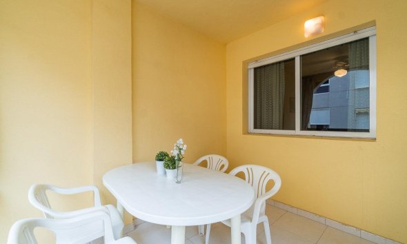 Resale - Apartment - Torrevieja - Playa del cura